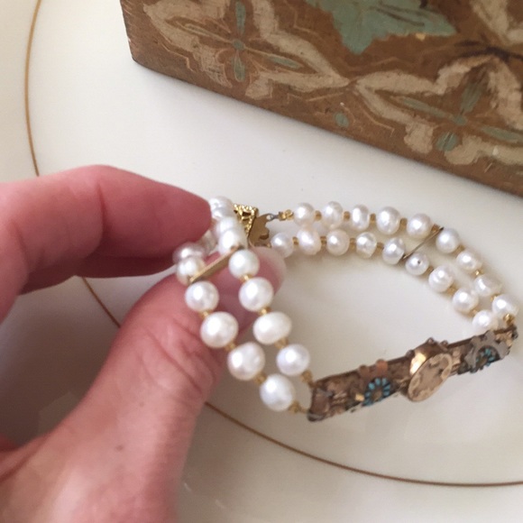Antique rolled gold bar pin-- freshwater pearls bracelet - Picture 4 of 8